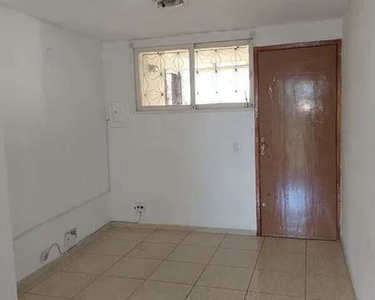 Extraordinário Apartamento (vazio) Taquara Sala 2 Quartos Área Garage (aceita carta