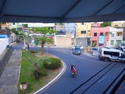 Kitnet para locação comercial no centro de lauro de freitas no 1° andar