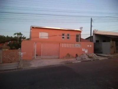 Sobrado semi-independente, Jd. Santa Rosa, valor de R$ 1.500,00