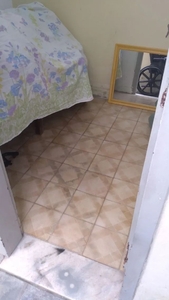 Vaga feminina para quarto no Centro