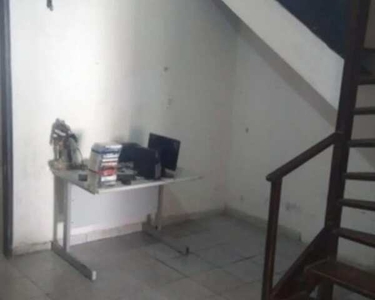 Vendo casa com 4 qtos e mais ponto comercial