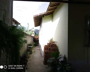 Vendo casa de conjunto financiada