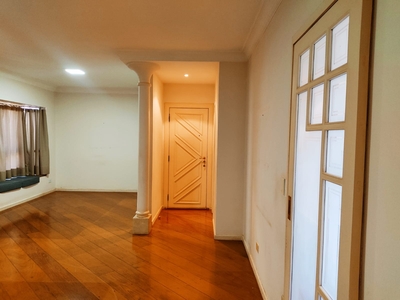 Apartamento em Vila Fujita, Londrina/PR de 126m² 4 quartos à venda por R$ 670.000,00 ou para locação R$ 2.390,00/mes