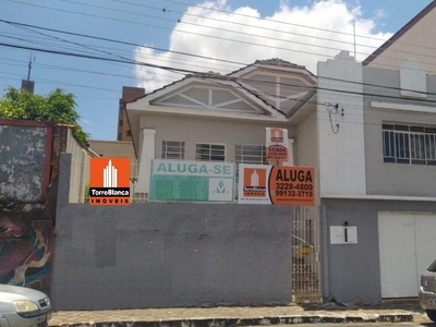 Casa em Centro, Ponta Grossa/PR de 140m² à venda por R$ 889.000,00