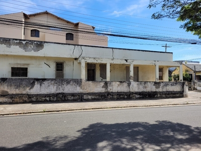 Casa em Parque Turf Club, Campos dos Goytacazes/RJ de 200m² 3 quartos à venda por R$ 449.000,00