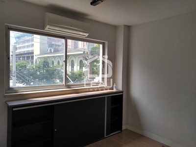 Sala em Vila Cordeiro, São Paulo/SP de 45m² para locação R$ 1.800,00/mes