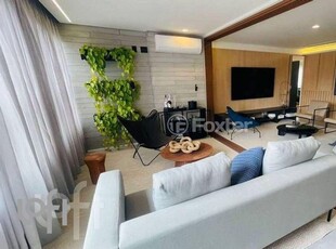 Apartamento à venda em Campo Belo com 147 m², 4 quartos, 2 suítes, 2 vagas
