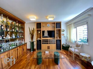 Apartamento à venda em Moema Pássaros com 200 m², 4 quartos, 3 suítes, 2 vagas