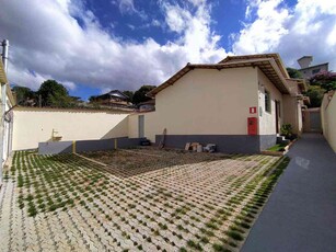 Casa com 2 quartos à venda no bairro São Benedito, 360m²