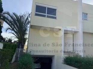 Casa com 400m² de construção, Lareira, 4 Suites, Garagem para 7 carros - Vila São Franc