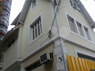 Casa comercial pertinho da Oscar Freire e Rua Estados Unidos