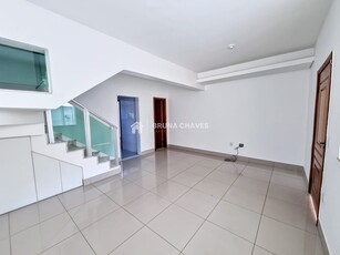 Casa em Cabral, Contagem/MG de 135m² 3 quartos à venda por R$ 779.000,00
