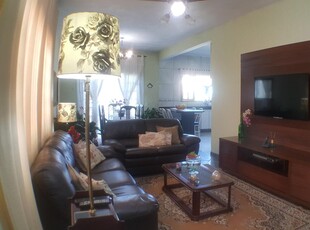 Casa em Chácara Roselândia, Cotia/SP de 150m² 3 quartos à venda por R$ 599.000,00