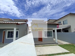 Casa em Jardim Atlântico Leste (Itaipuaçu), Maricá/RJ de 90m² 2 quartos à venda por R$ 394.000,00