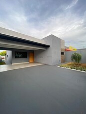 Casa em Jardim Seminário, Campo Grande/MS de 150m² 3 quartos à venda por R$ 848.000,00