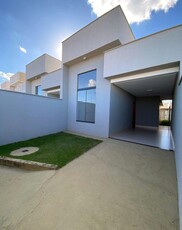 Casa em Setor Serra Dourada, Aparecida de Goiânia/GO de 112m² 3 quartos à venda por R$ 349.000,00