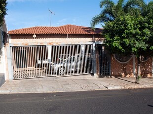 Casa em Vila Ipiranga, São José do Rio Preto/SP de 252m² 4 quartos à venda por R$ 529.000,00