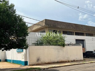 Galpão em Boa Vista, Londrina/PR de 4136m² à venda por R$ 22.000.000,00 ou para locação R$ 70.000,00/mes