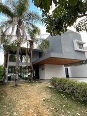 Sobrado em Residencial Damha II, Campo Grande/MS de 251m² 3 quartos à venda por R$ 4.049.000,00