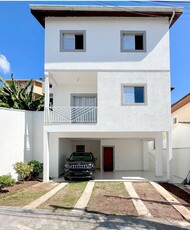 Sobrado em Vila São Francisco, Cotia/SP de 346m² 5 quartos à venda por R$ 929.000,00