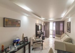 APARTAMENTO no 1º andar com 3 dormitórios e 1 garagem