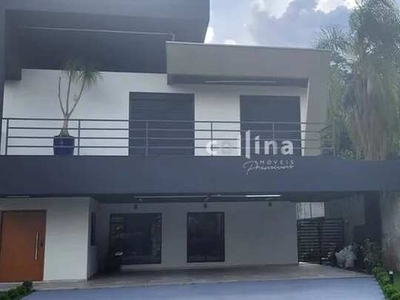 Casa de Condomínio para alugar em Chácaras São Carlos de 340.00m² com 4 Quartos, 4 Suites