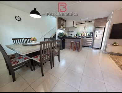 Casa no Bairro Vila Nova em Blumenau com 3 Dormitórios (1 suíte) e 106.67 m²