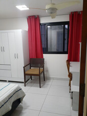 Quarto Individual para moça