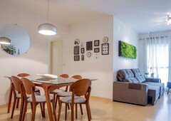 Apartamento à venda em Alto de Pinheiros com 100 m², 3 quartos, 1 suíte, 2 vagas