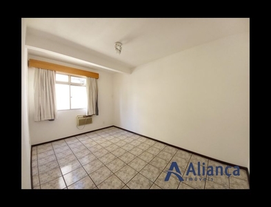 Apartamento no Bairro Centro em Blumenau com 2 Dormitórios (1 suíte)