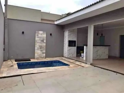 Casa em manguinhos com piscina