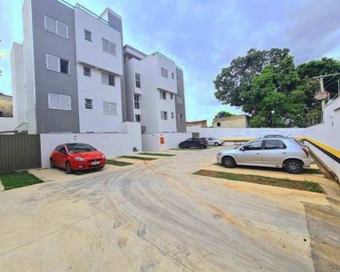 Apartamento com 2 Quartos a Venda, 45m² por R$ 279.000