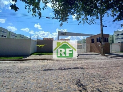Apartamento com 3 dormitórios para alugar, 59 m² por R$ 950,00/mês - Redonda - Teresina/PI