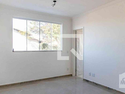 Apartamento com 3 quartos à venda no bairro Candelária, 70m²