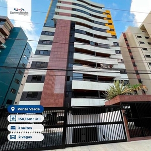 Apartamento para venda possui 159 metros quadrados com 3 quartos em Ponta Verde