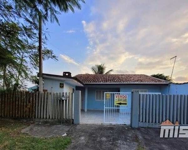 Casa à venda localizada no bairro Riviera em Matinhos, com 40 m²
