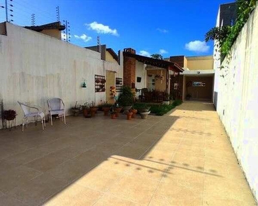 Casa à venda no bairro Vereda Tropical - Eusébio/CE