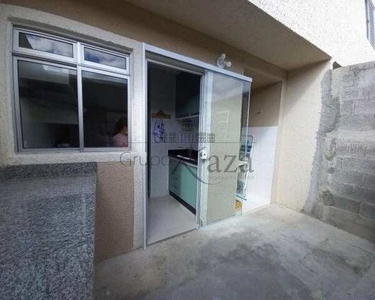 Casa Condomínio Girassol II - 55m² - 2 Dormitórios