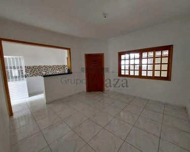 Casa - Jardim Santa Helena - 2 Dormitórios - 128m²