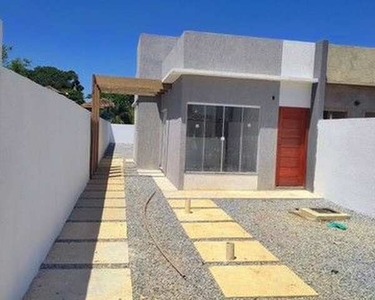 Casa linear com 2 quartos em Maria Turri - Rio das Ostras - RJ