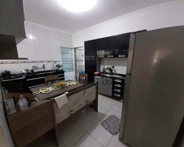 Casa para venda com 150 metros quadrados com 2 quartos em Vila Zezé - Jacareí - SP