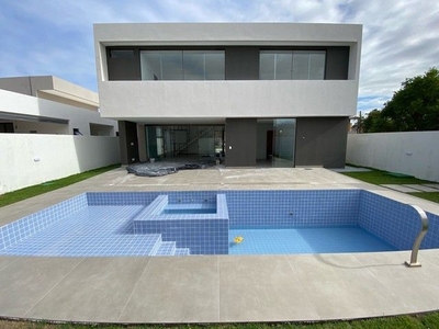 Casa sofisticada em condomínio na praia do francês com 4/4 suítes +piscina /hidro 350m2