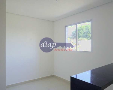 Lindo apartamento residencial, com 2 dormitórios, 1 sala, 1 banheiro, sem vaga. Imóvel com