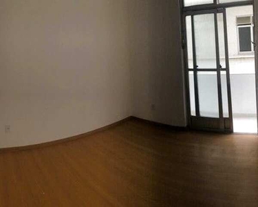 Oportunidade Apartamento em Vila Isabel à venda modernizado Sala 3 quartos colado a rua Ur
