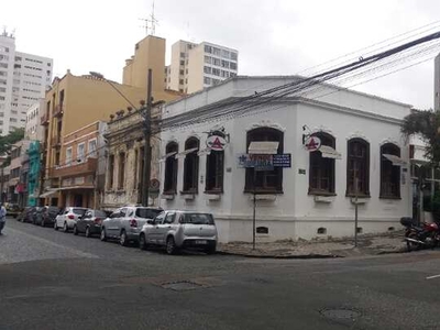 CASA COMERCIAL em Curitiba - PR, Centro
