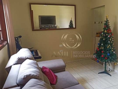 Casa / Residencial Santa Paula/ 02 dormitórios / 172m²/ Jacarei