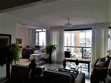 Belo apartamento à venda com 245 m com 3 quartos, suíte, closet, vagas, v. mar, em Barra -