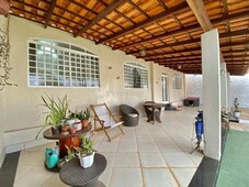 Casa de Condomínio 4 quartos para Venda Guará II, Brasília