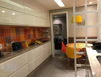 Apartamento à venda em Vila Andrade com 223 m², 4 quartos, 4 suítes, 4 vagas