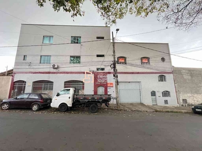 Apartamento com 2 quartos para alugar no bairro Das Industrias I (barreiro), 67m²